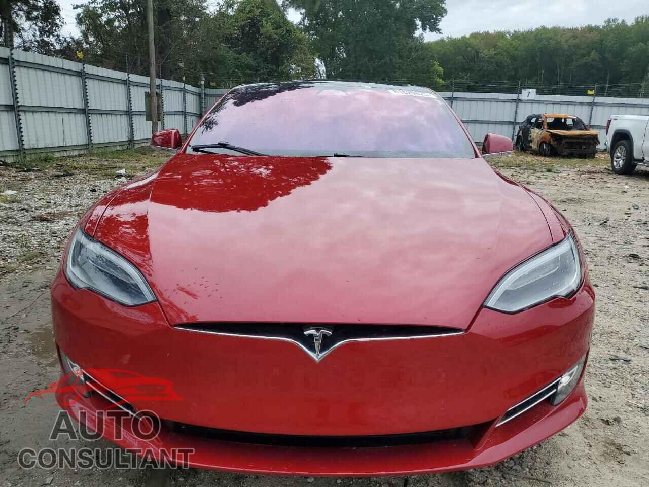TESLA MODEL S 2017 - 5YJSA1E20HF216756