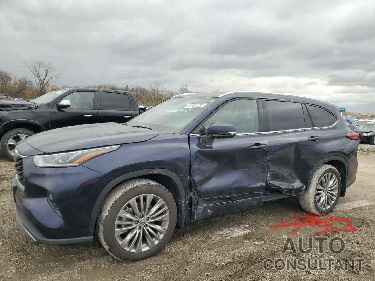 TOYOTA HIGHLANDER 2022 - 5TDFZRBH2NS217416