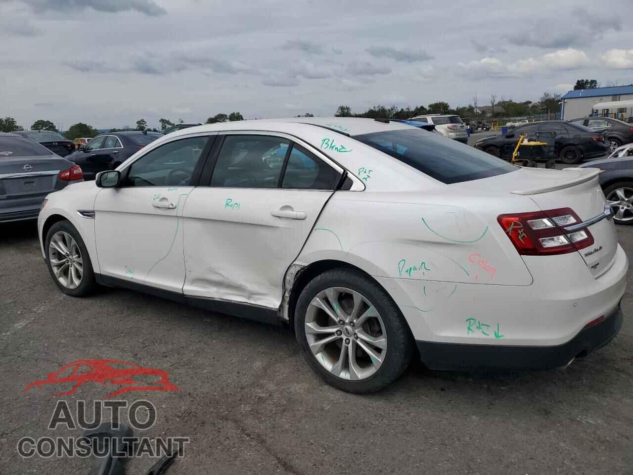 FORD TAURUS 2013 - 1FAHP2H82DG207481