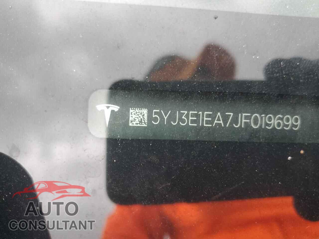 TESLA MODEL 3 2018 - 5YJ3E1EA7JF019699