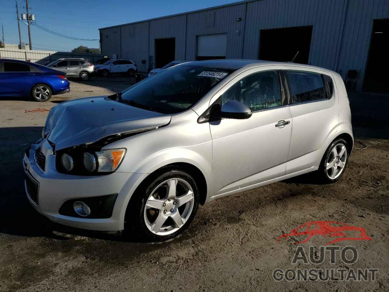 CHEVROLET SONIC 2016 - 1G1JE6SB4G4142113