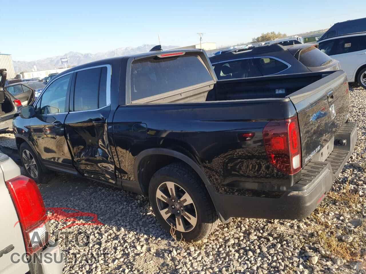 HONDA RIDGELINE 2017 - 5FPYK3F68HB019698