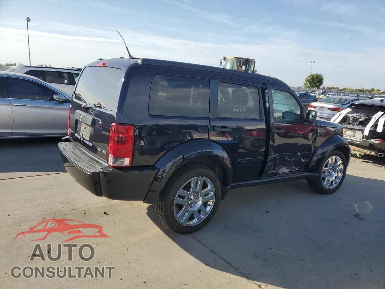 DODGE NITRO 2011 - 1D4PT4GX5BW520004