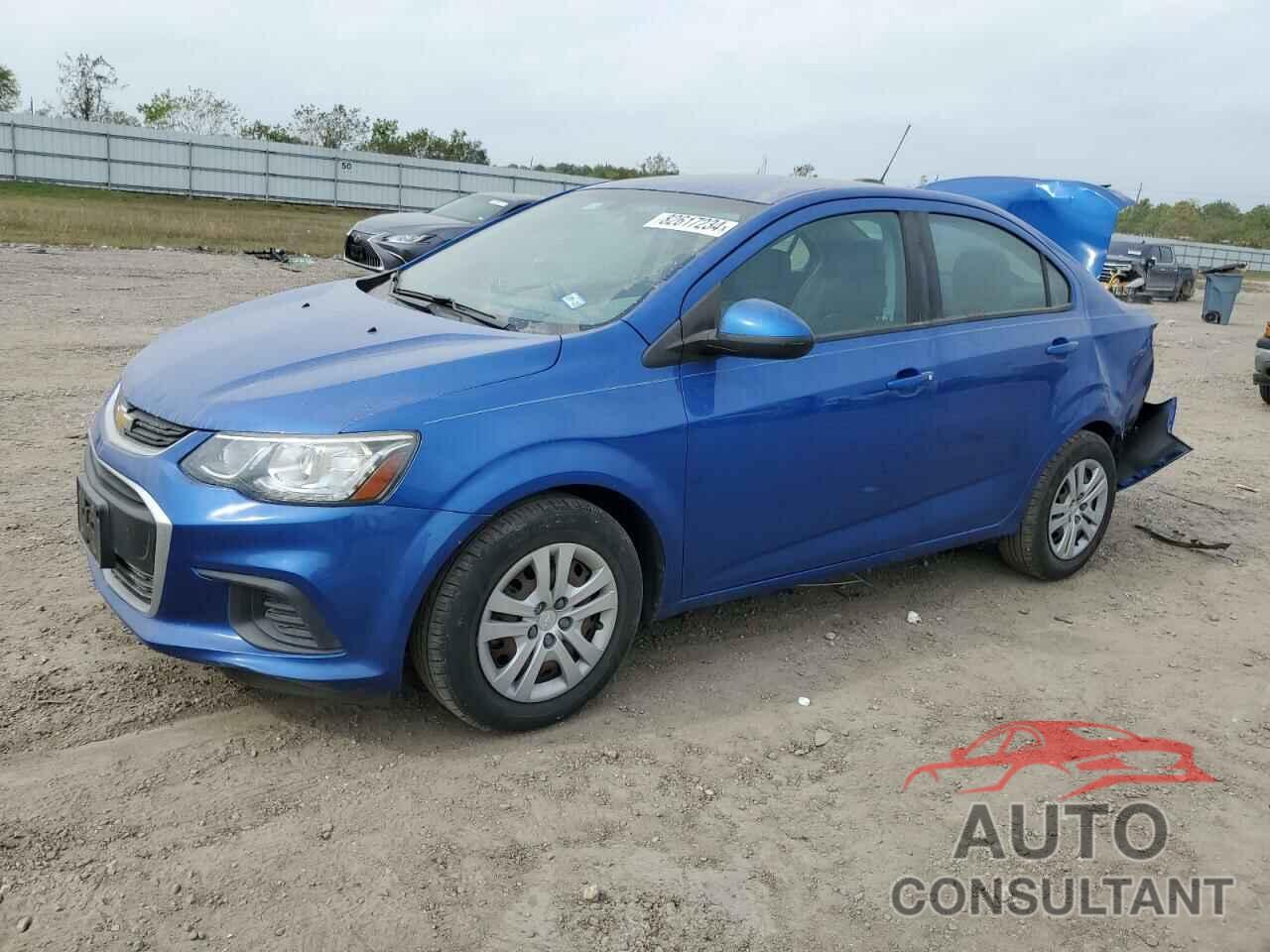 CHEVROLET SONIC 2018 - 1G1JB5SH8J4108111