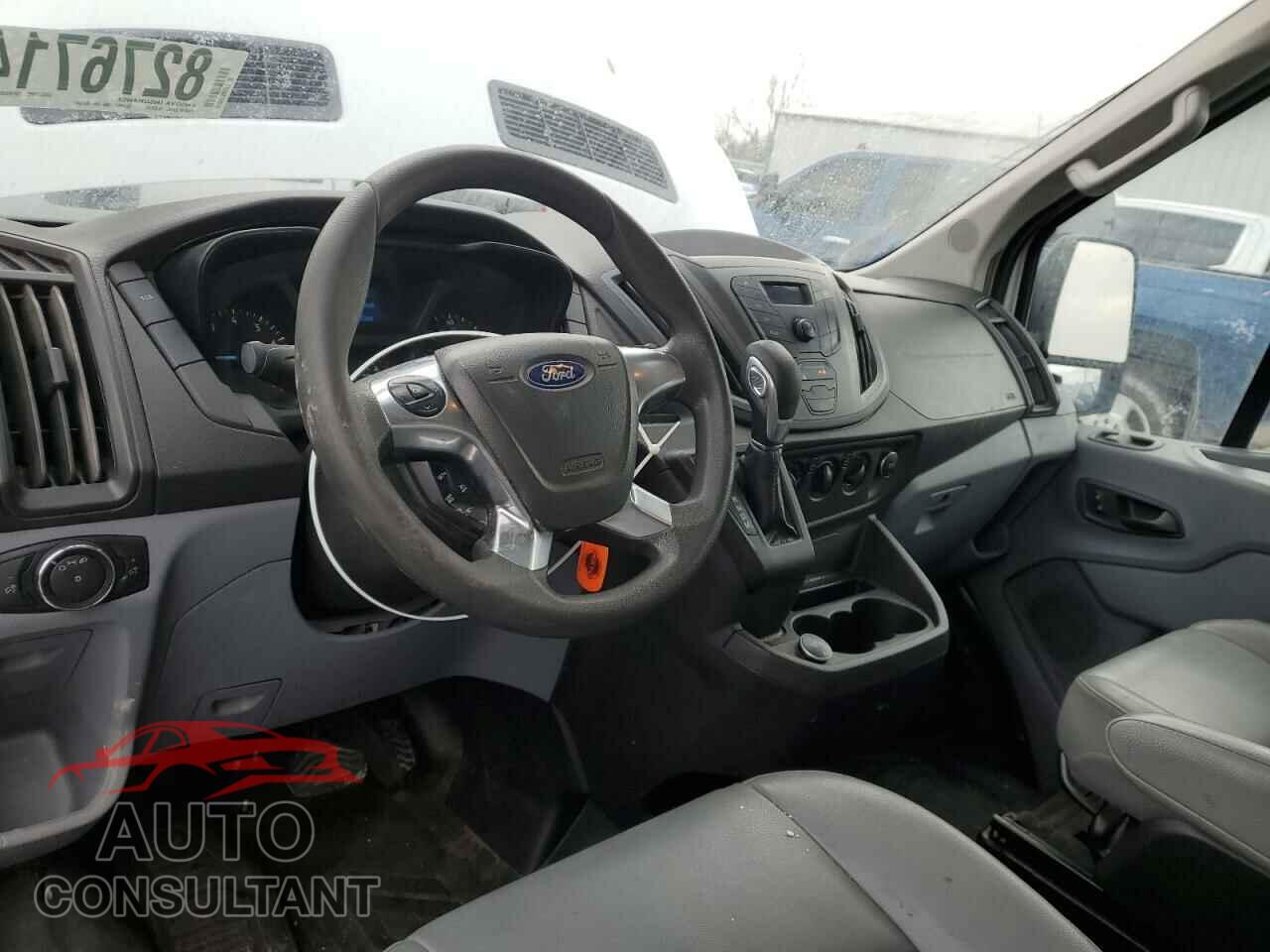 FORD TRANSIT 2018 - 1FTYR2CM1JKB47887