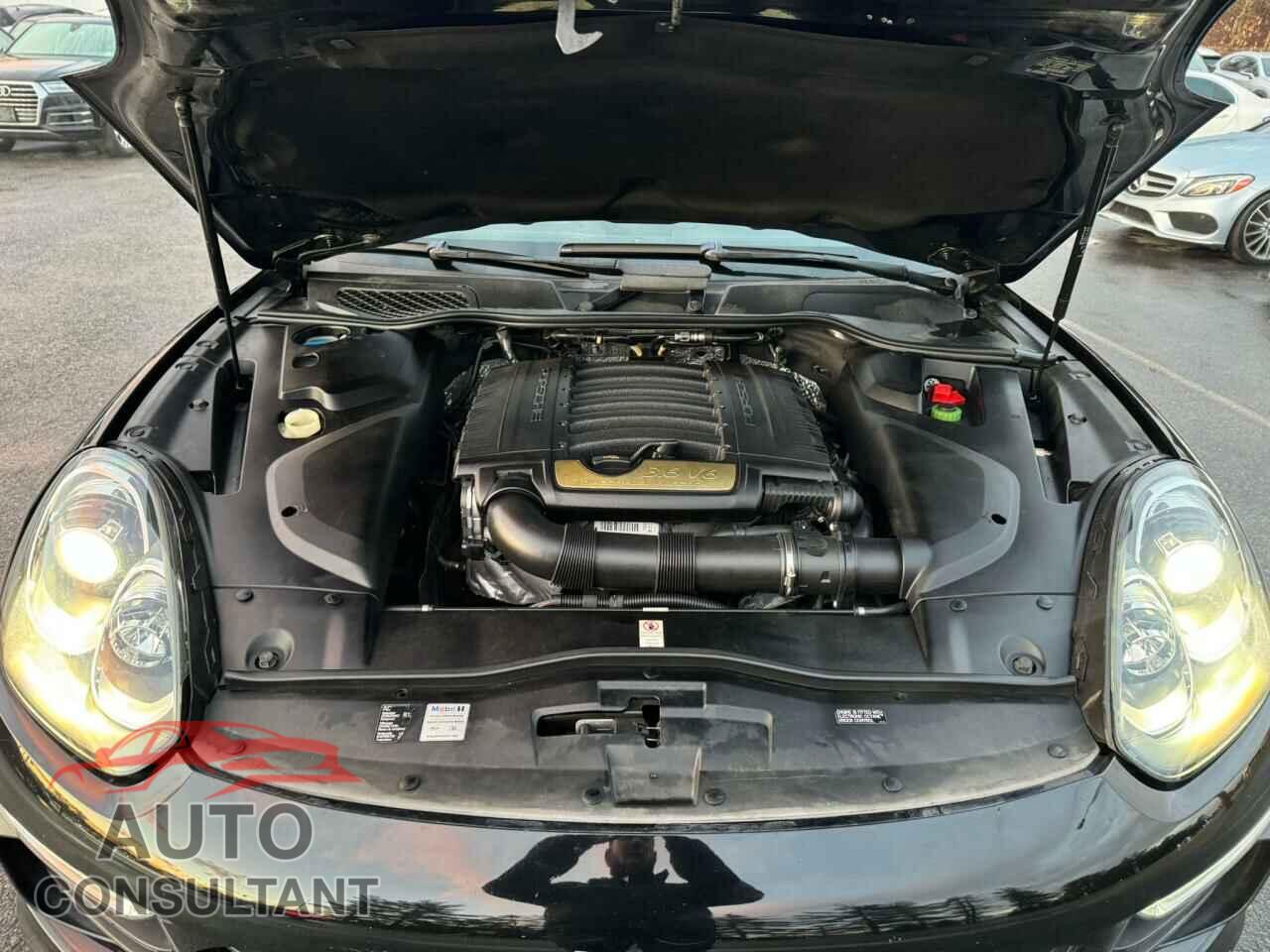 PORSCHE CAYENNE 2016 - WP1AA2A26GLA03294