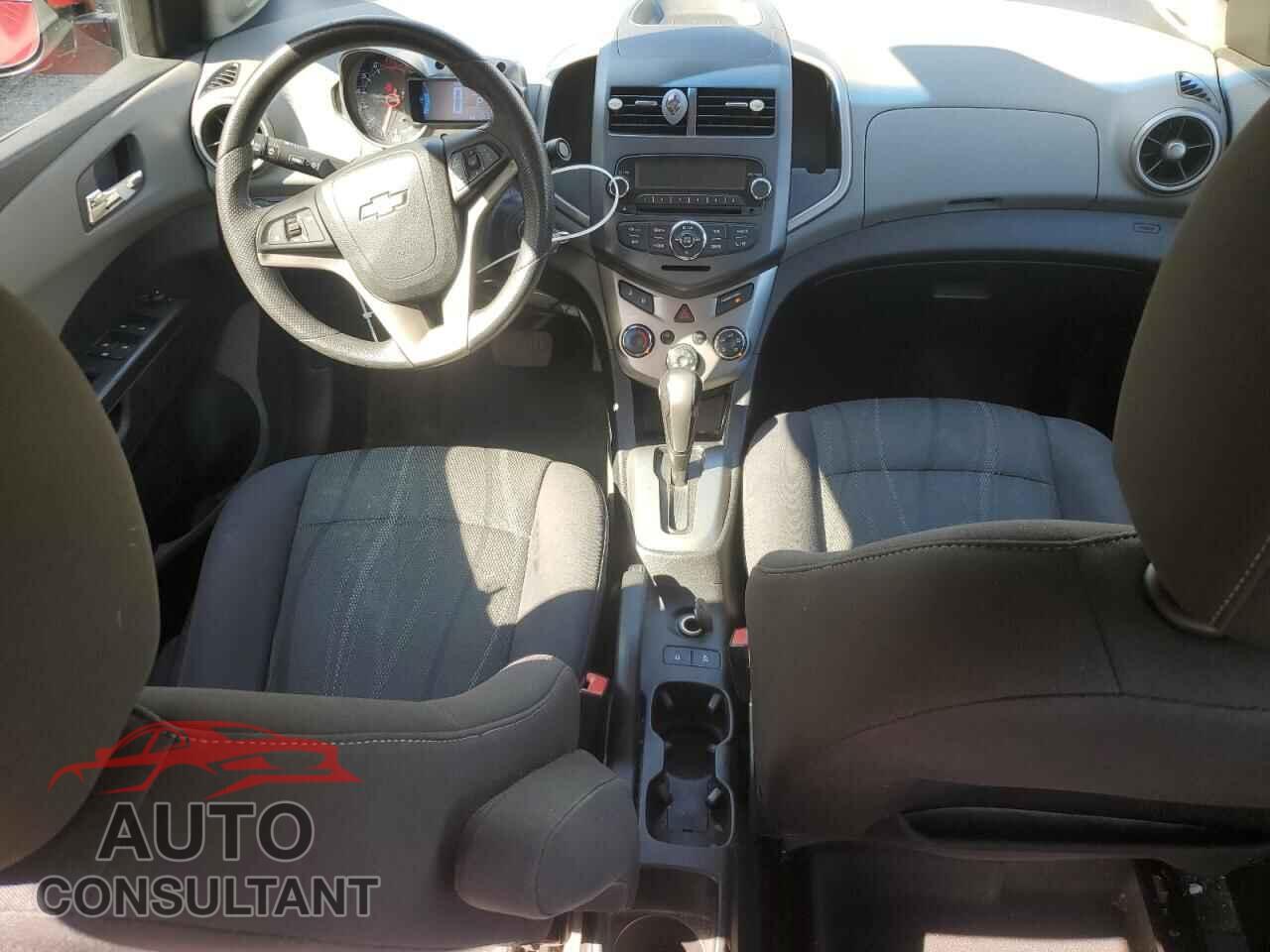 CHEVROLET SONIC 2012 - 1G1JC5SH5C4158366