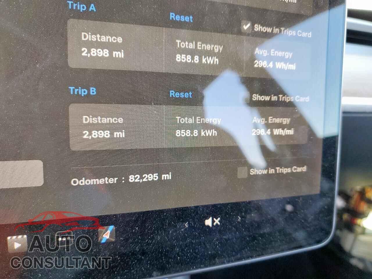 TESLA MODEL 3 2018 - 5YJ3E1EBXJF105209