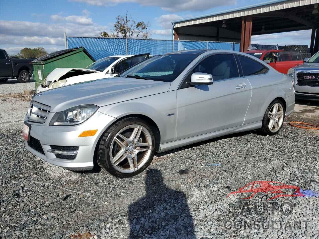 MERCEDES-BENZ C-CLASS 2012 - WDDGJ4HB8CF833674