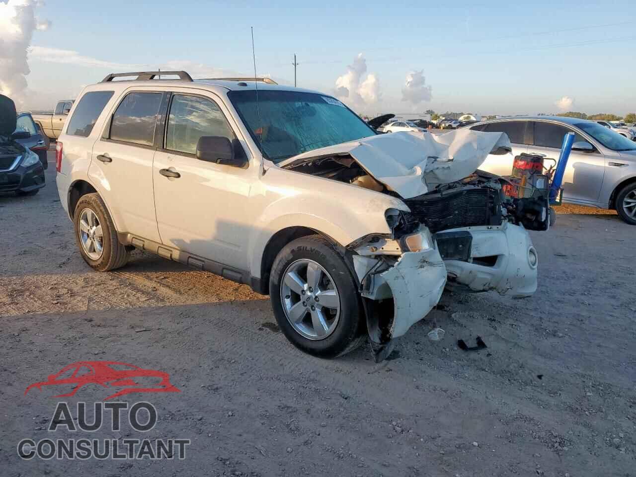FORD ESCAPE 2011 - 1FMCU0D77BKC62755