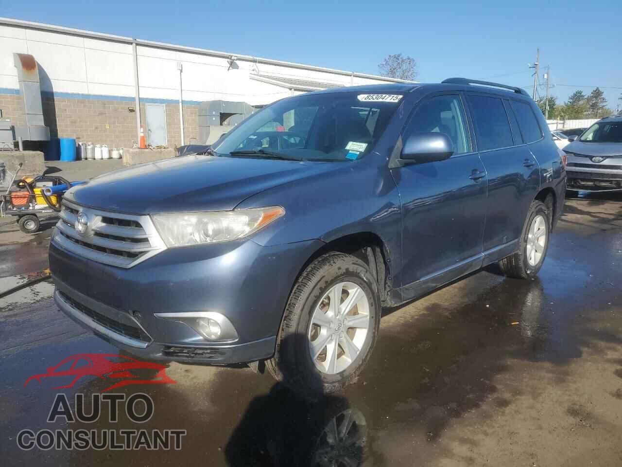 TOYOTA HIGHLANDER 2013 - 5TDBK3EH4DS248564