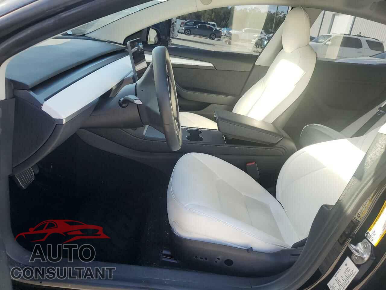 TESLA MODEL 3 2021 - 5YJ3E1EA2MF093844