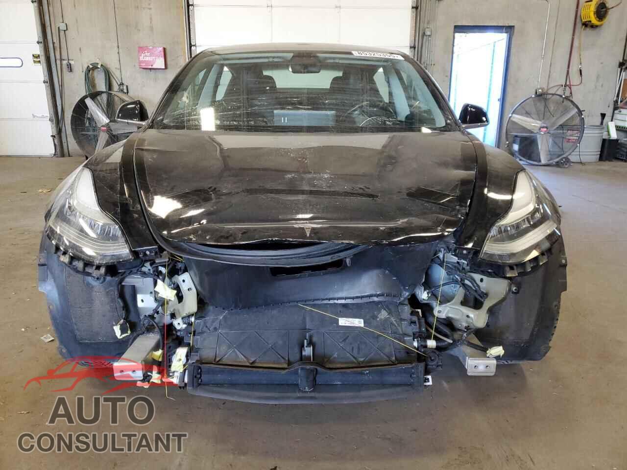 TESLA MODEL 3 2018 - 5YJ3E1EB4JF113502