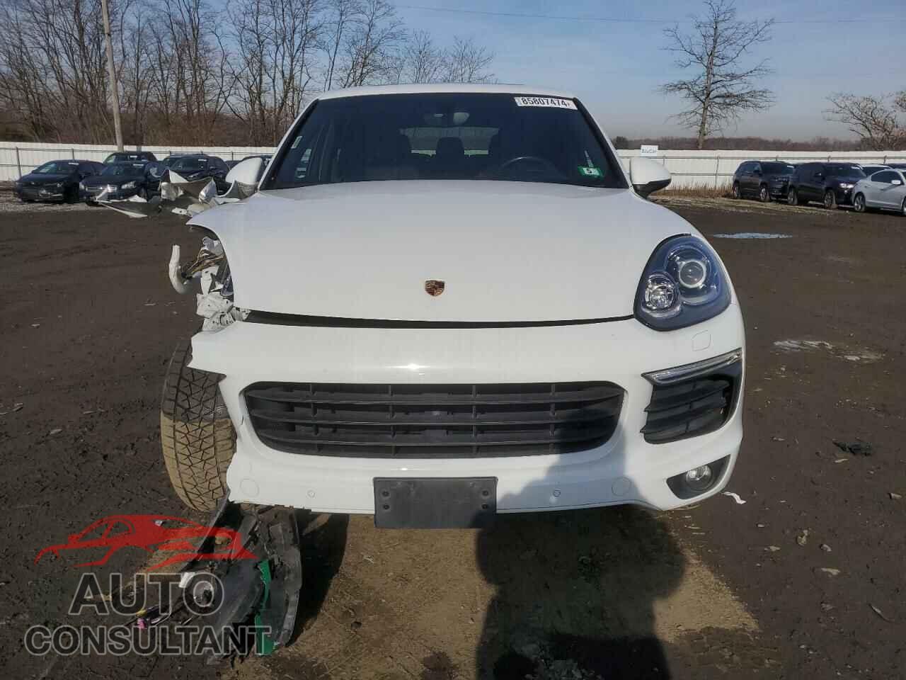 PORSCHE CAYENNE 2017 - WP1AA2A29HKA80698