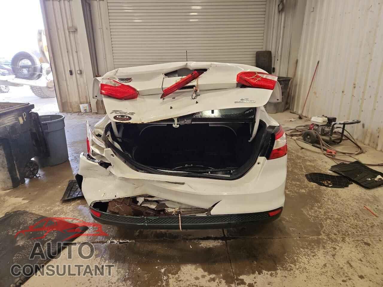 FORD FOCUS 2013 - 1FADP3F2XDL334991