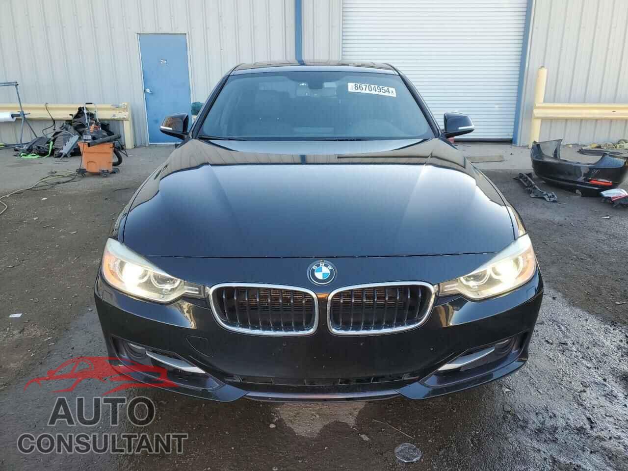BMW 3 SERIES 2013 - WBA3A9C58DF476132