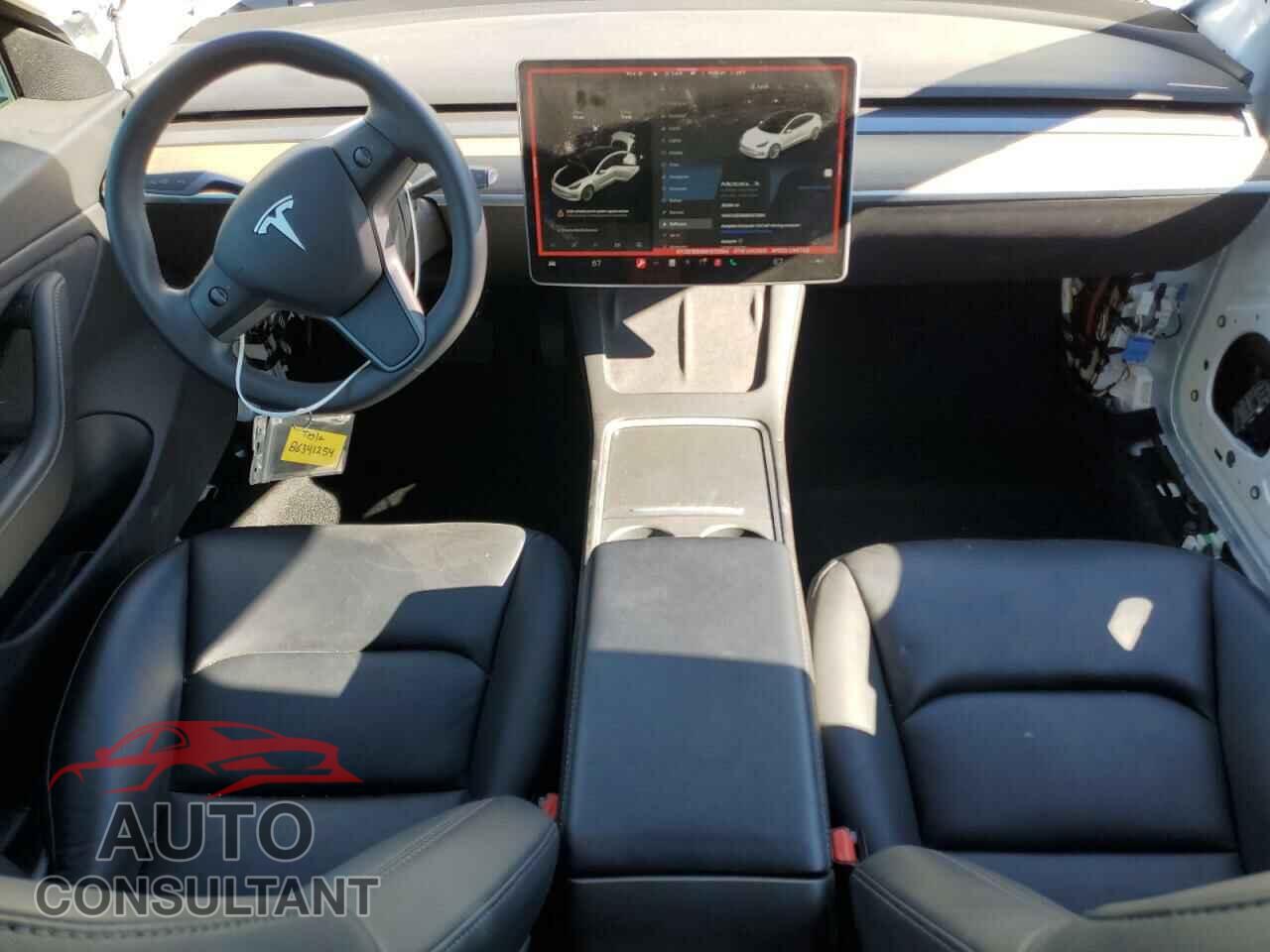 TESLA MODEL 3 2021 - 5YJ3E1EB8MF872884