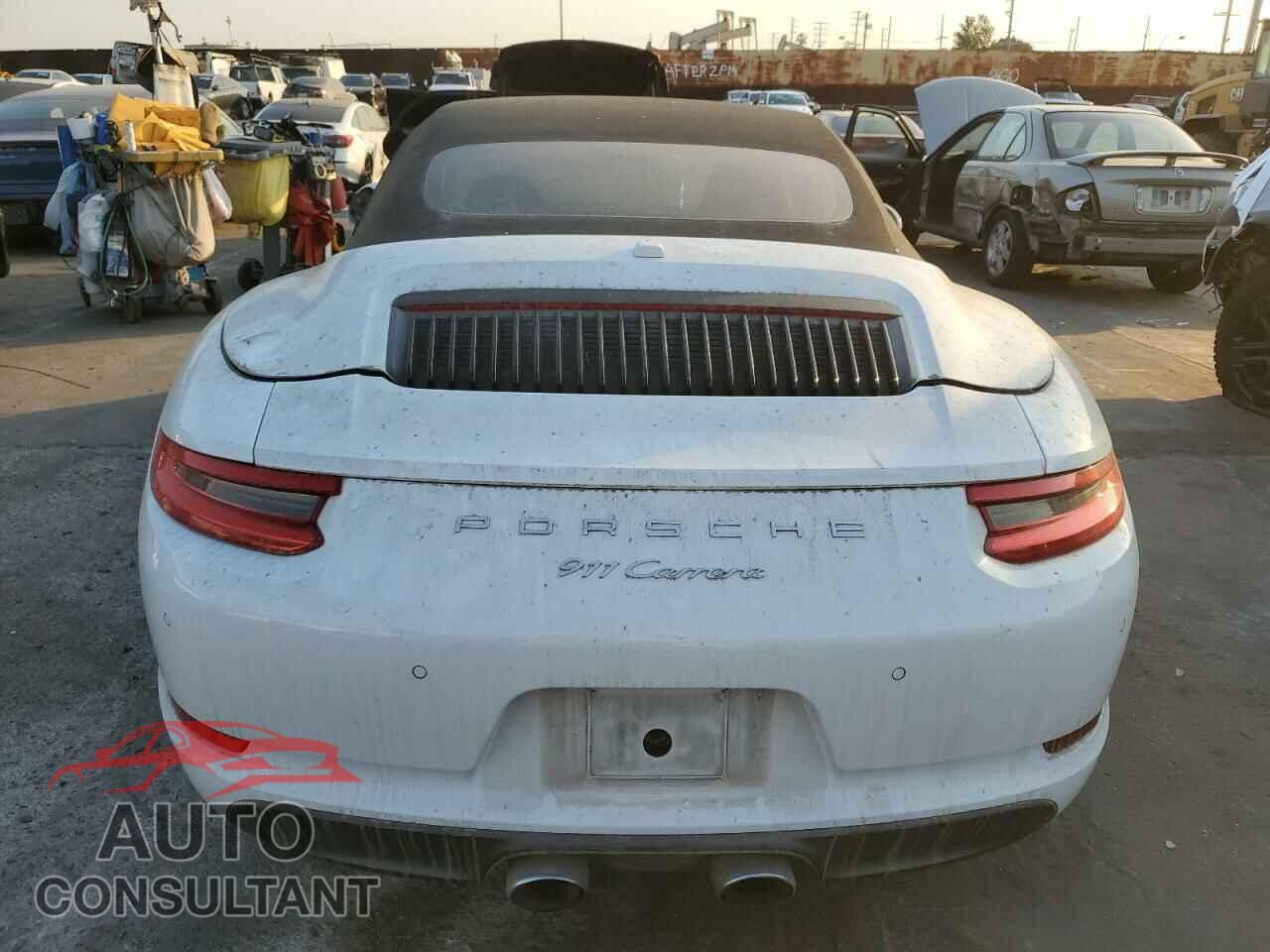 PORSCHE 911 2018 - WP0CA2A90JS138436