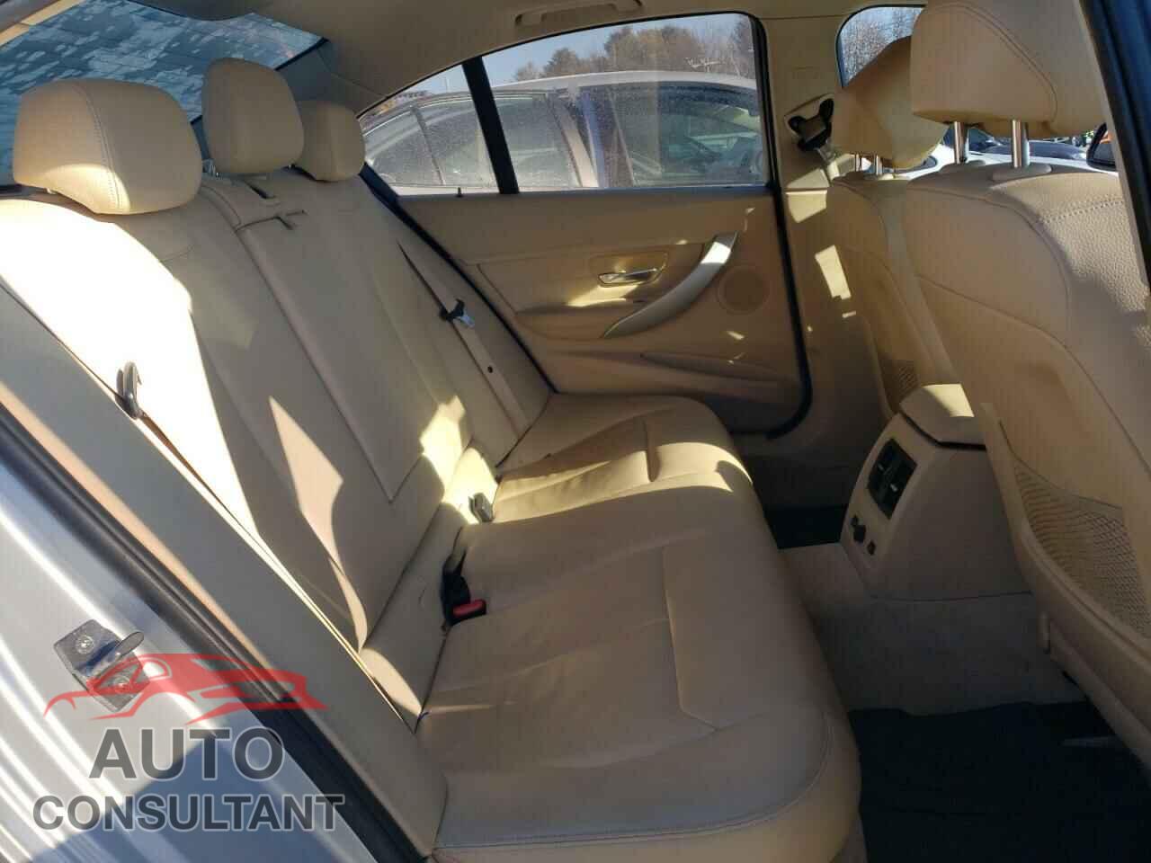 BMW 3 SERIES 2013 - WBA3B5C55DF595536
