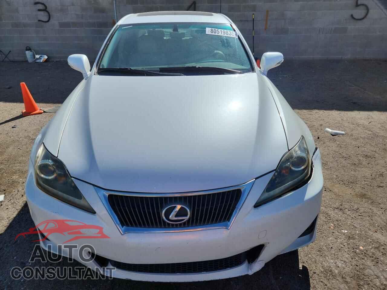 LEXUS IS 2013 - JTHCF5C28D5061562