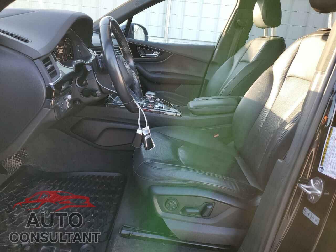 AUDI Q7 2017 - WA1VAAF71HD009186