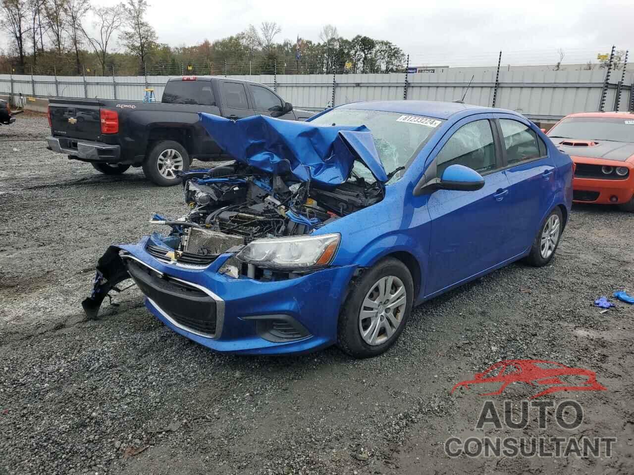 CHEVROLET SONIC 2017 - 1G1JB5SH0H4105066