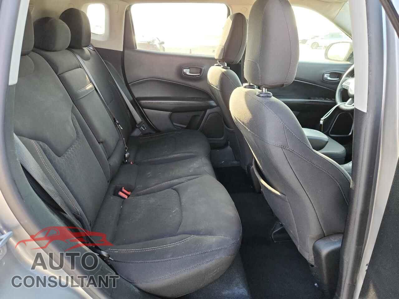 JEEP COMPASS 2017 - 3C4NJDAB8HT656150