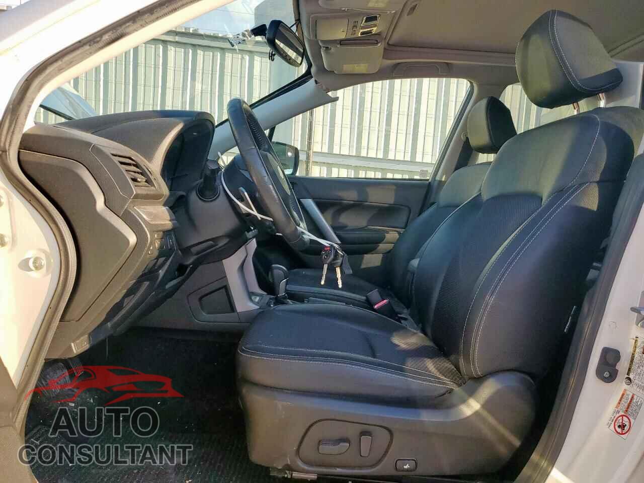 SUBARU FORESTER 2015 - JF2SJGDC5FH588542