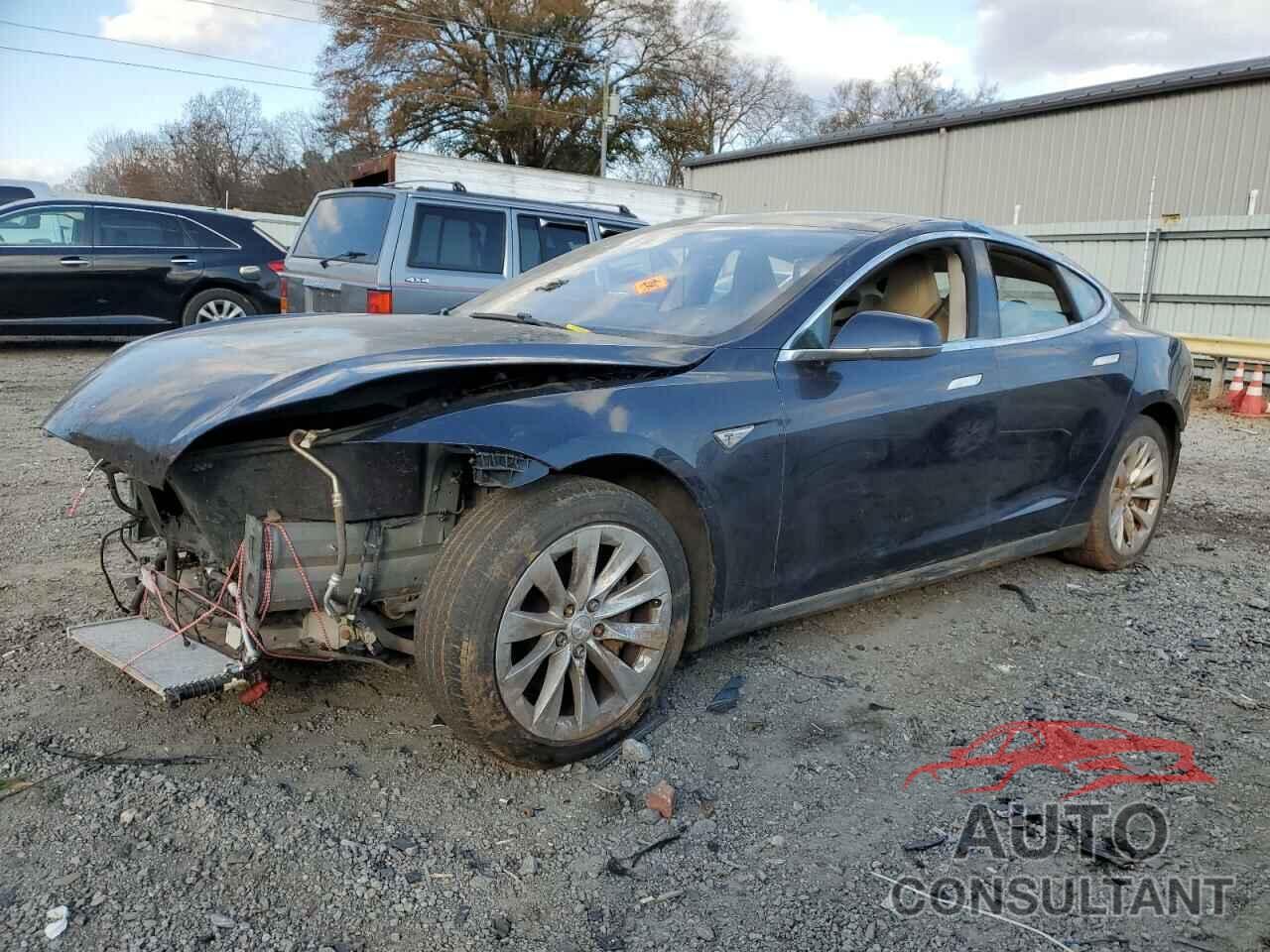 TESLA MODEL S 2013 - 5YJSA1CN8DFP22472