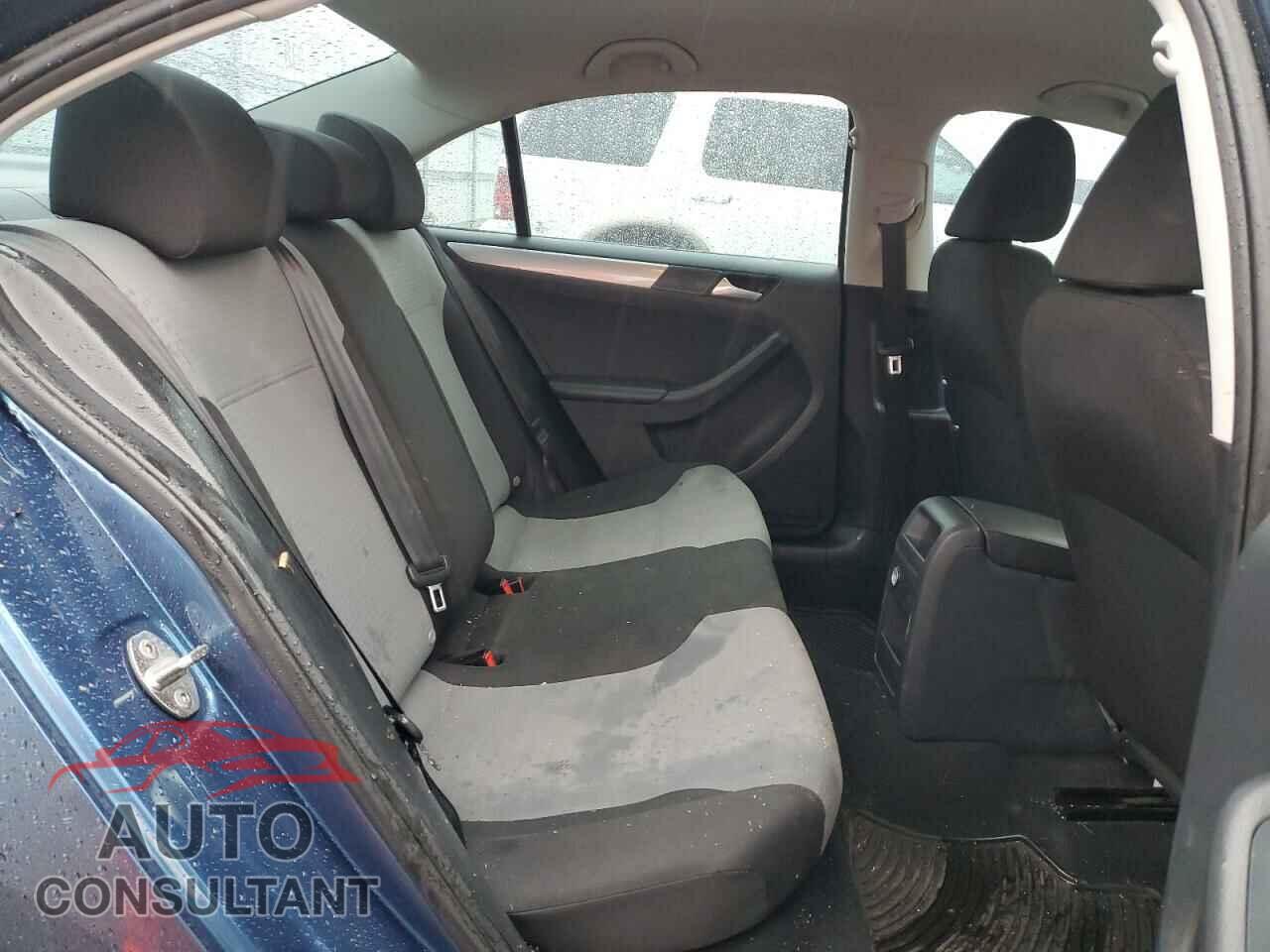 VOLKSWAGEN JETTA 2017 - 3VW2B7AJ5HM249936