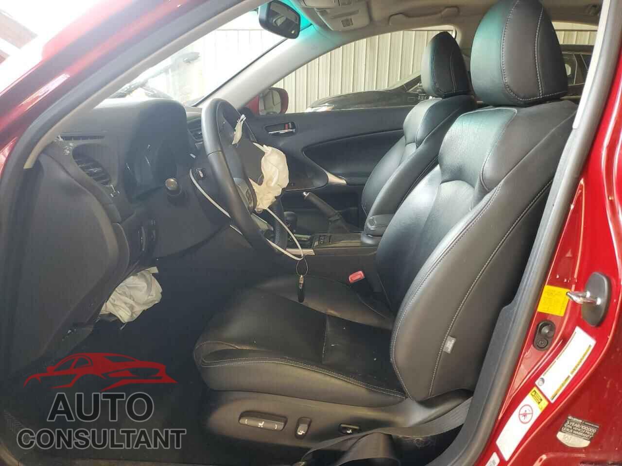 LEXUS IS 2012 - JTHBF5C29C2103023