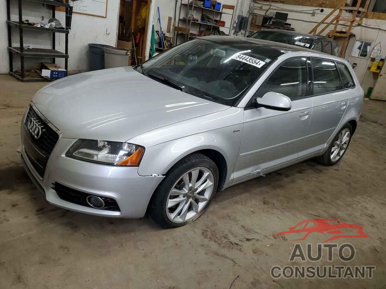 AUDI A3 2012 - WAUBEAFM4CA126173