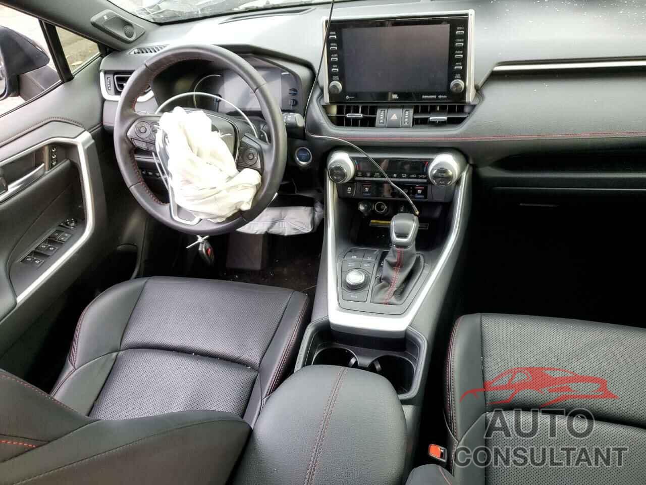 TOYOTA RAV4 2021 - JTMFB3FV5MD015682