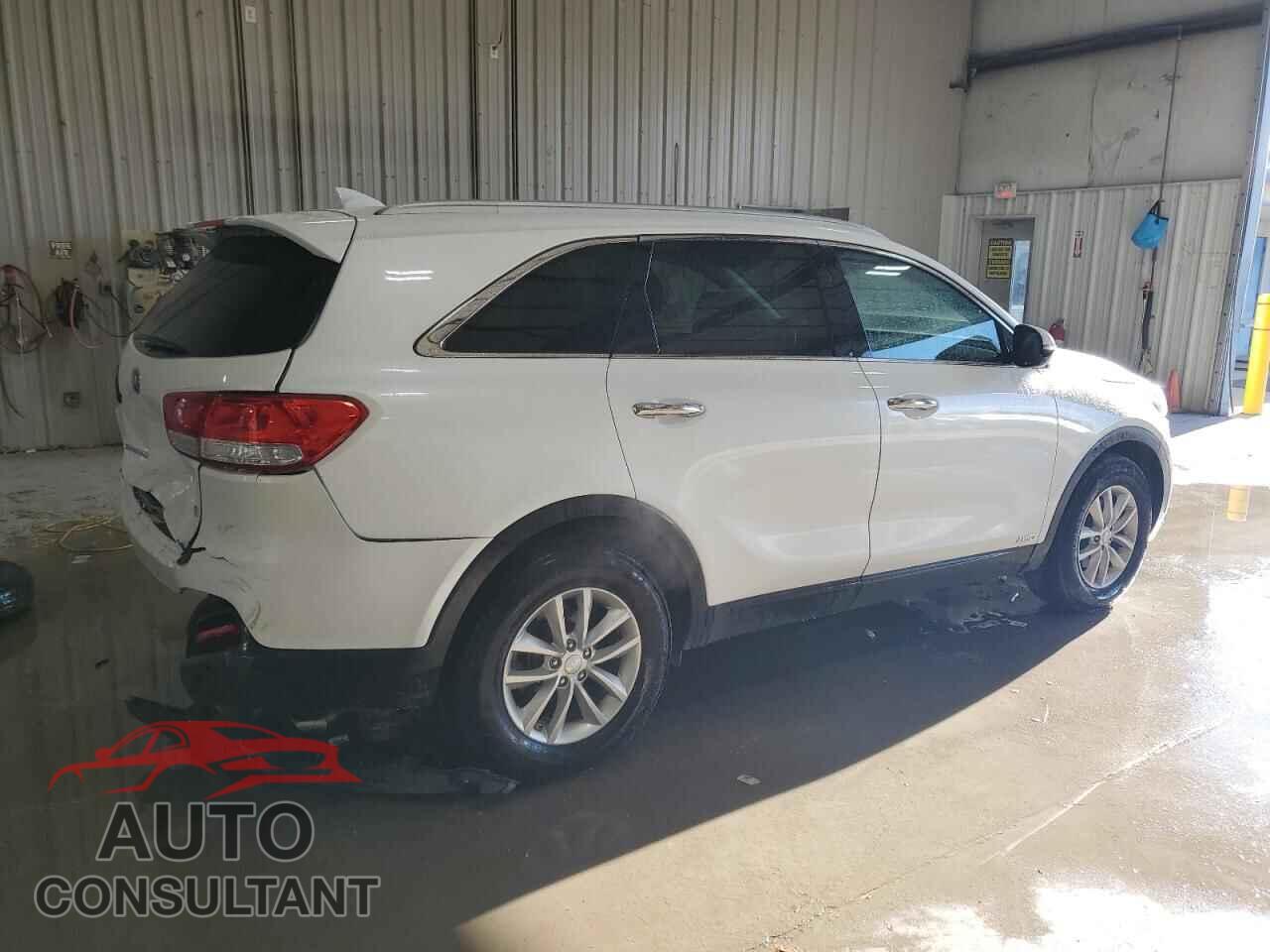 KIA SORENTO 2017 - 5XYPGDA37HG329357