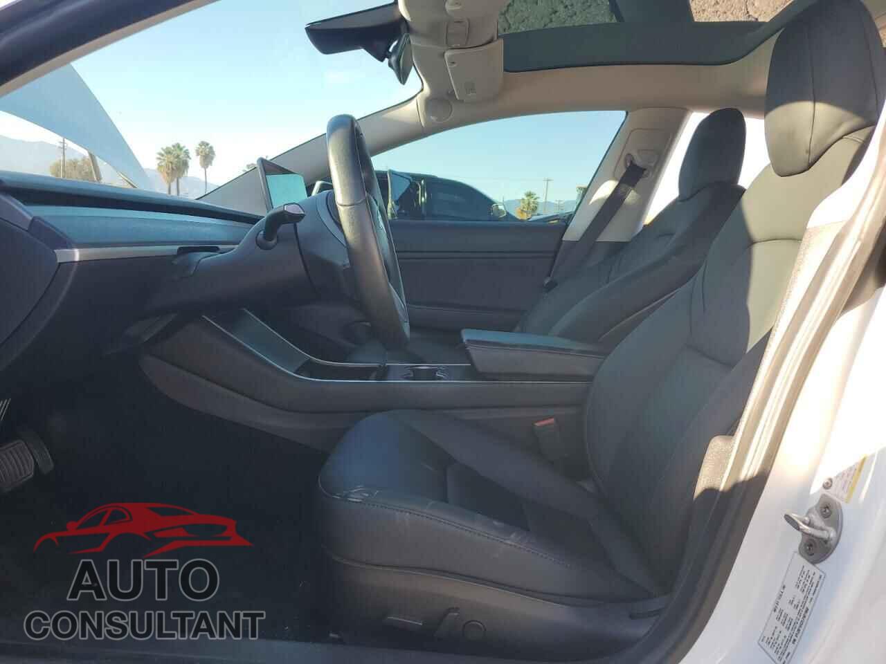 TESLA MODEL 3 2020 - 5YJ3E1EC2LF627652