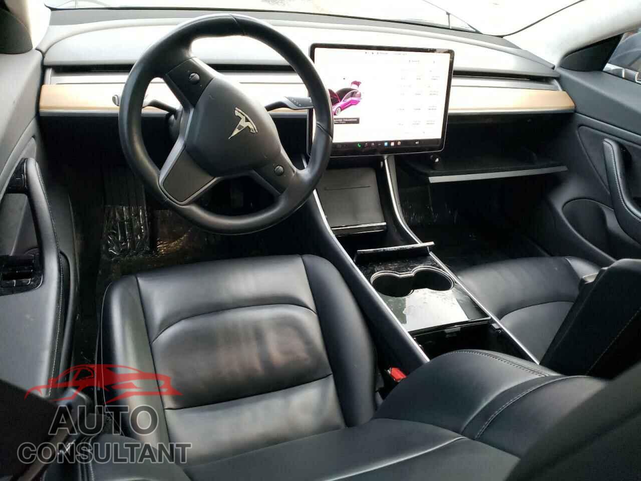 TESLA MODEL 3 2017 - 5YJ3E1EA4HF001686