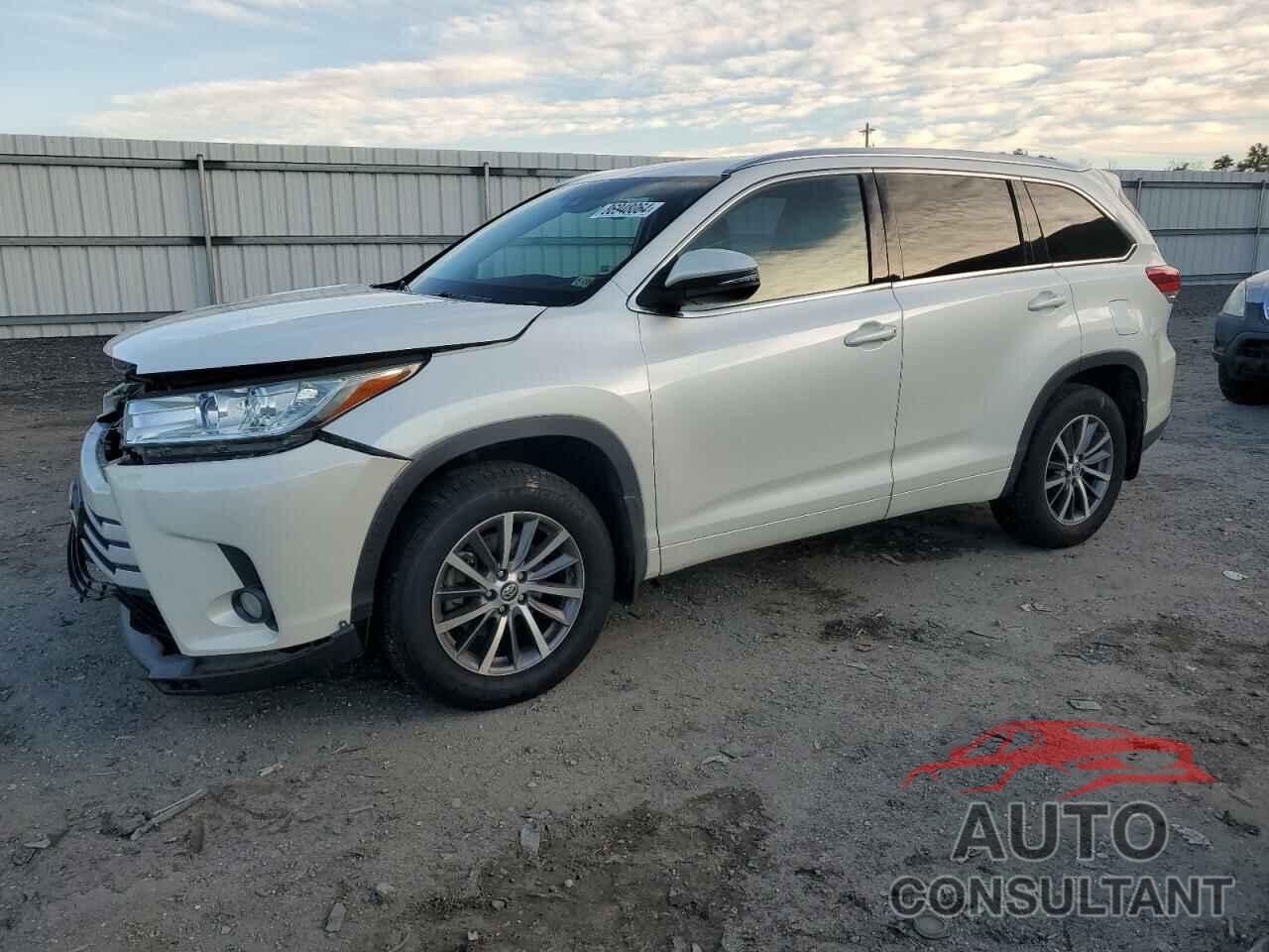 TOYOTA HIGHLANDER 2017 - 5TDJZRFH0HS458724