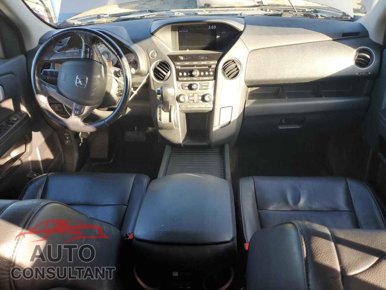 HONDA PILOT 2013 - 5FNYF4H52DB076528