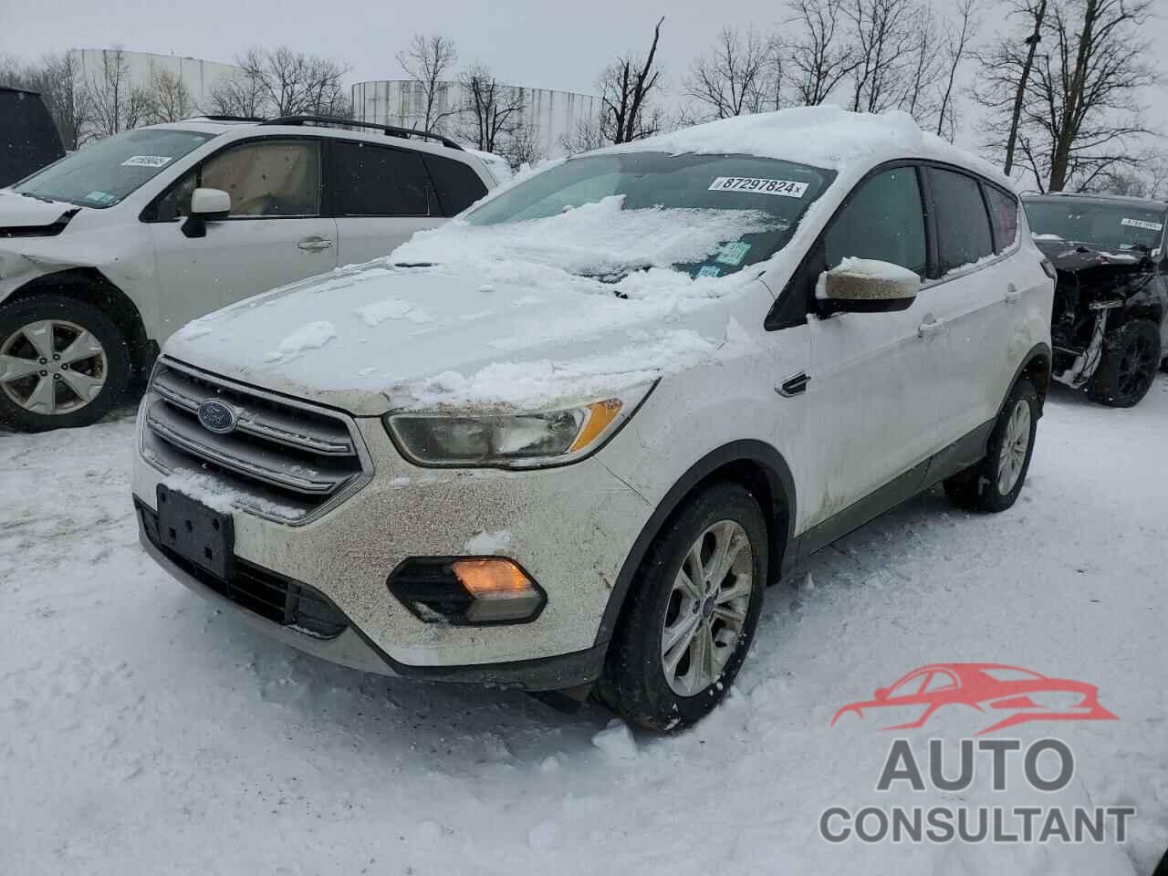 FORD ESCAPE 2017 - 1FMCU9GD4HUF00807