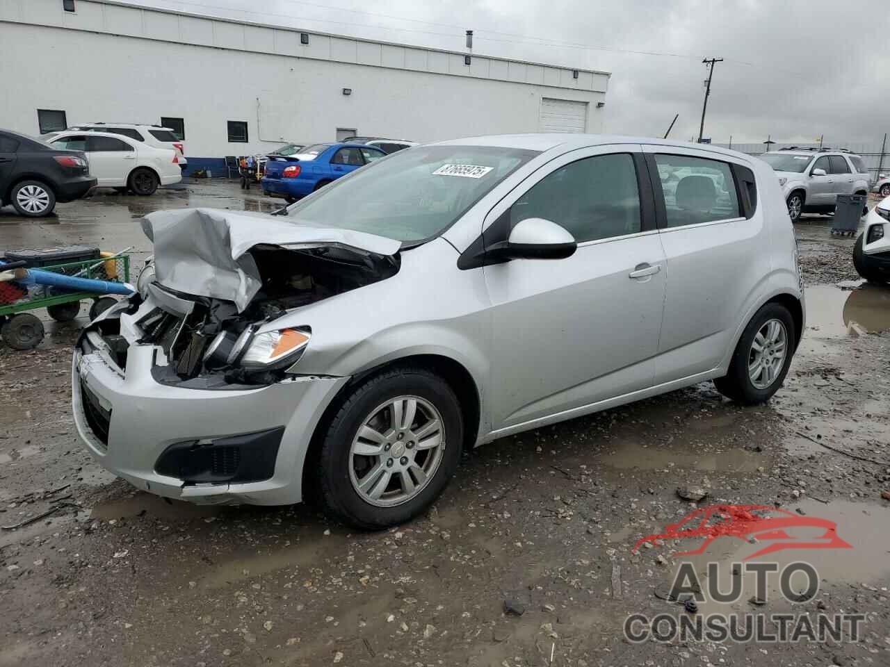 CHEVROLET SONIC 2015 - 1G1JC6SH9F4141340