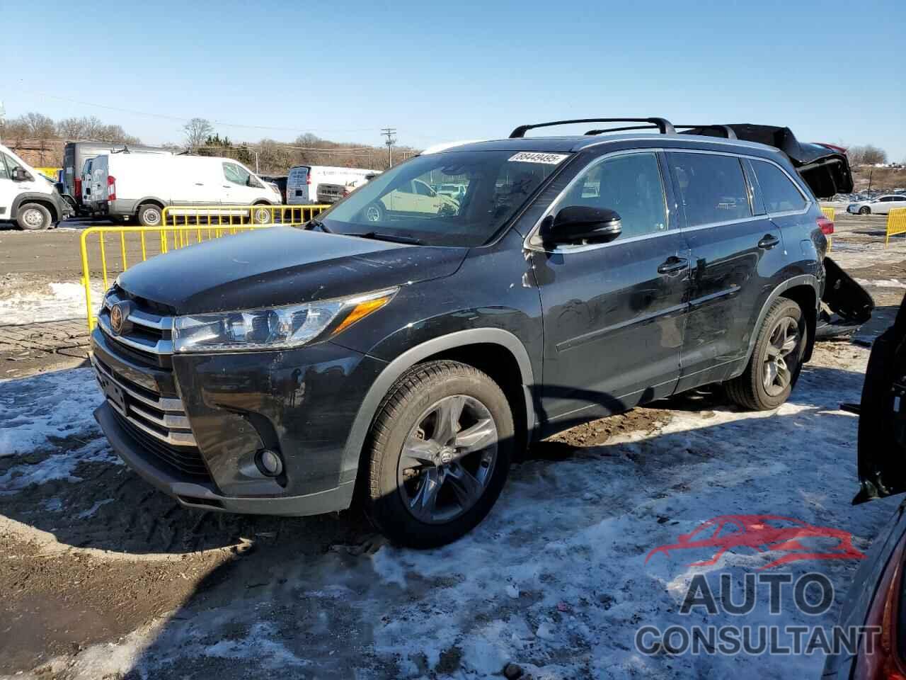 TOYOTA HIGHLANDER 2018 - 5TDDZRFH0JS804838
