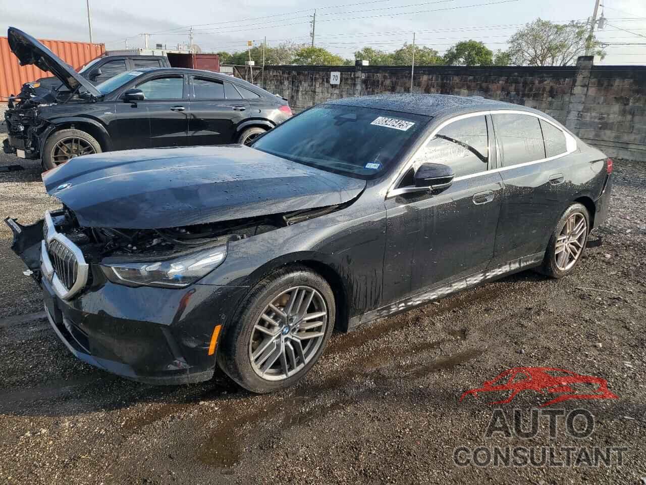 BMW 5 SERIES 2024 - WBA43FJ01RCS37826