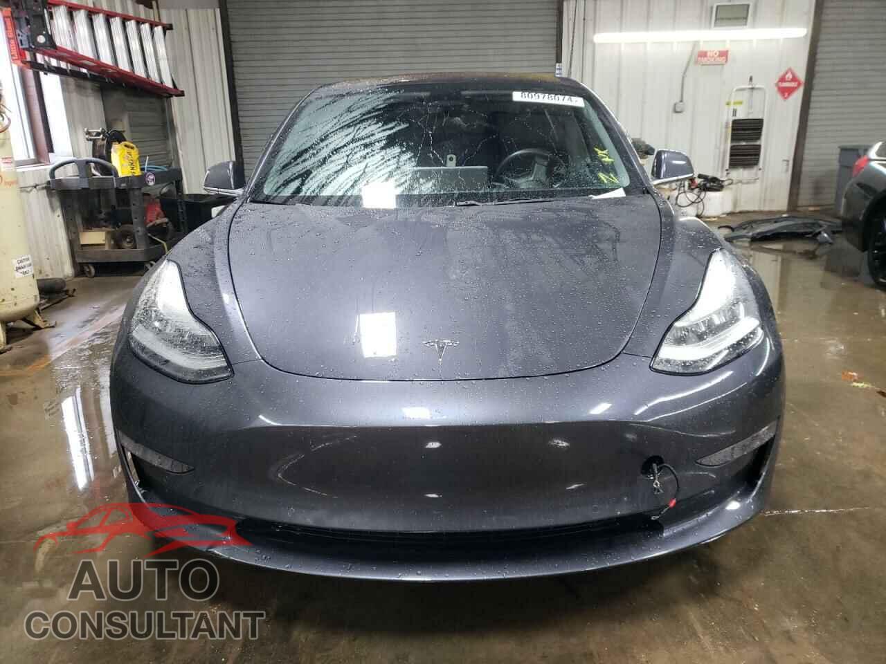 TESLA MODEL 3 2018 - 5YJ3E1EB2JF054269