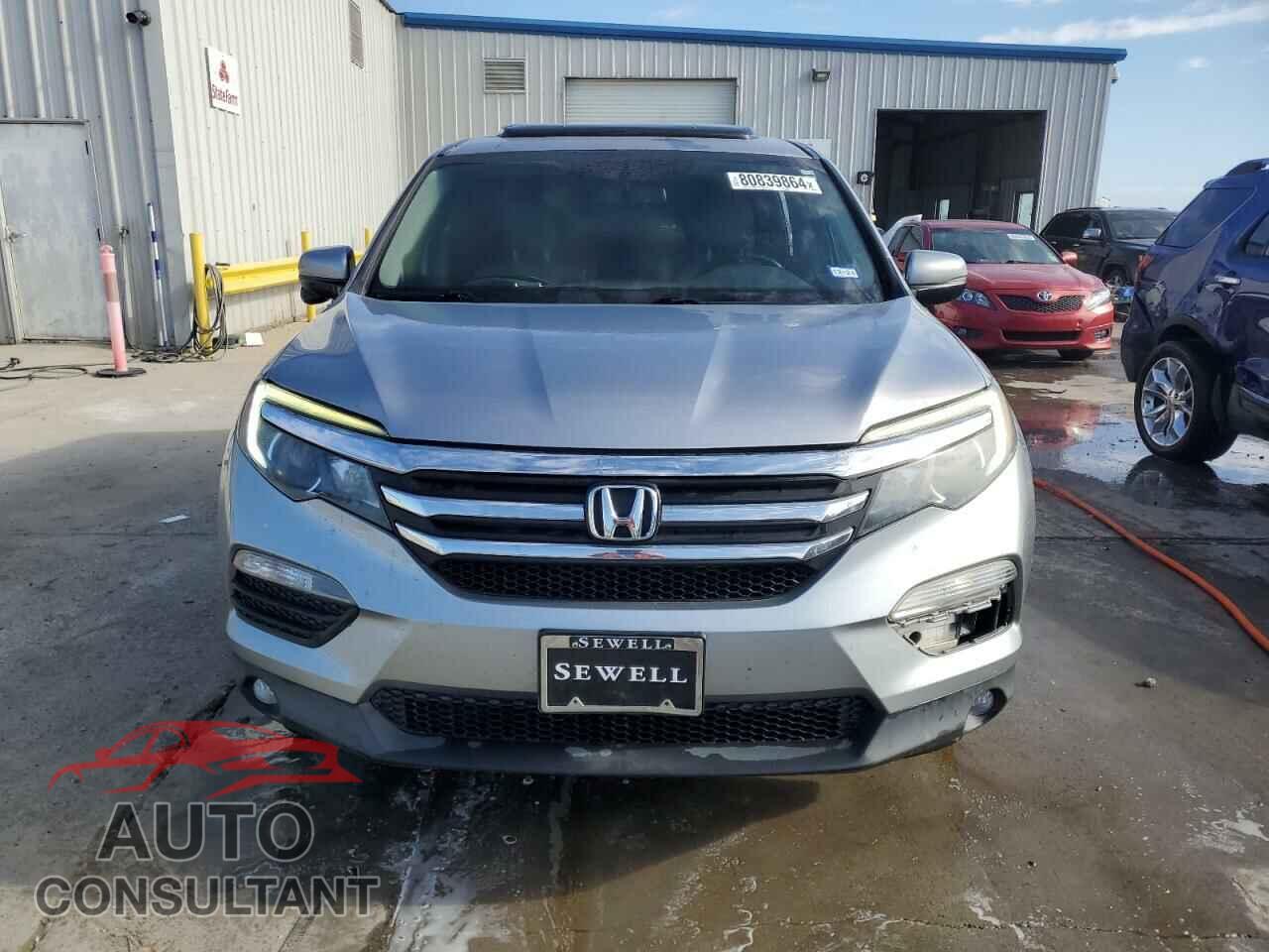 HONDA PILOT 2017 - 5FNYF5H58HB038071