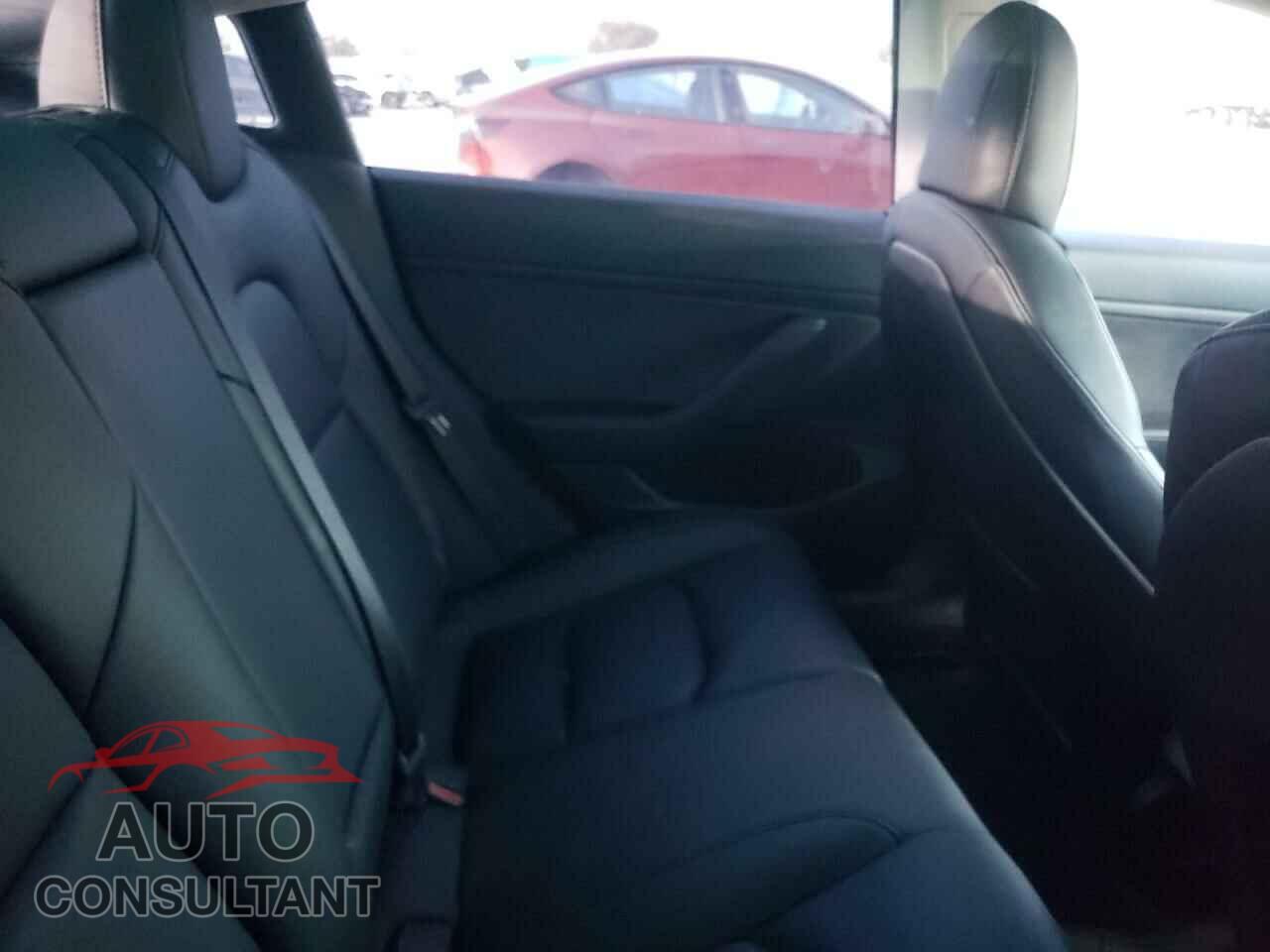 TESLA MODEL 3 2020 - 5YJ3E1EA7LF737529