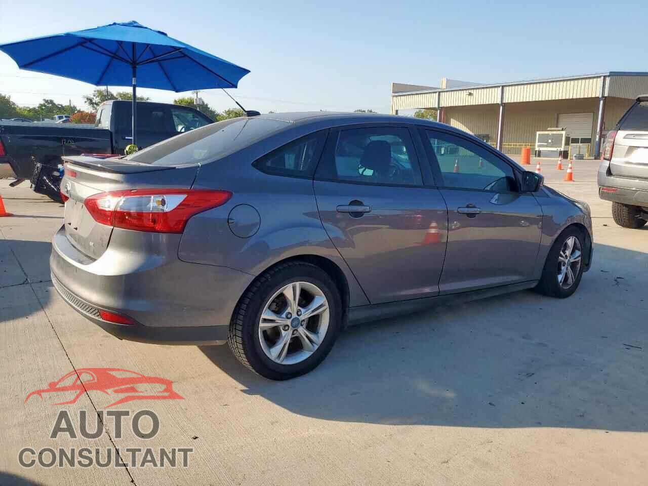 FORD FOCUS 2012 - 1FAHP3F23CL235574