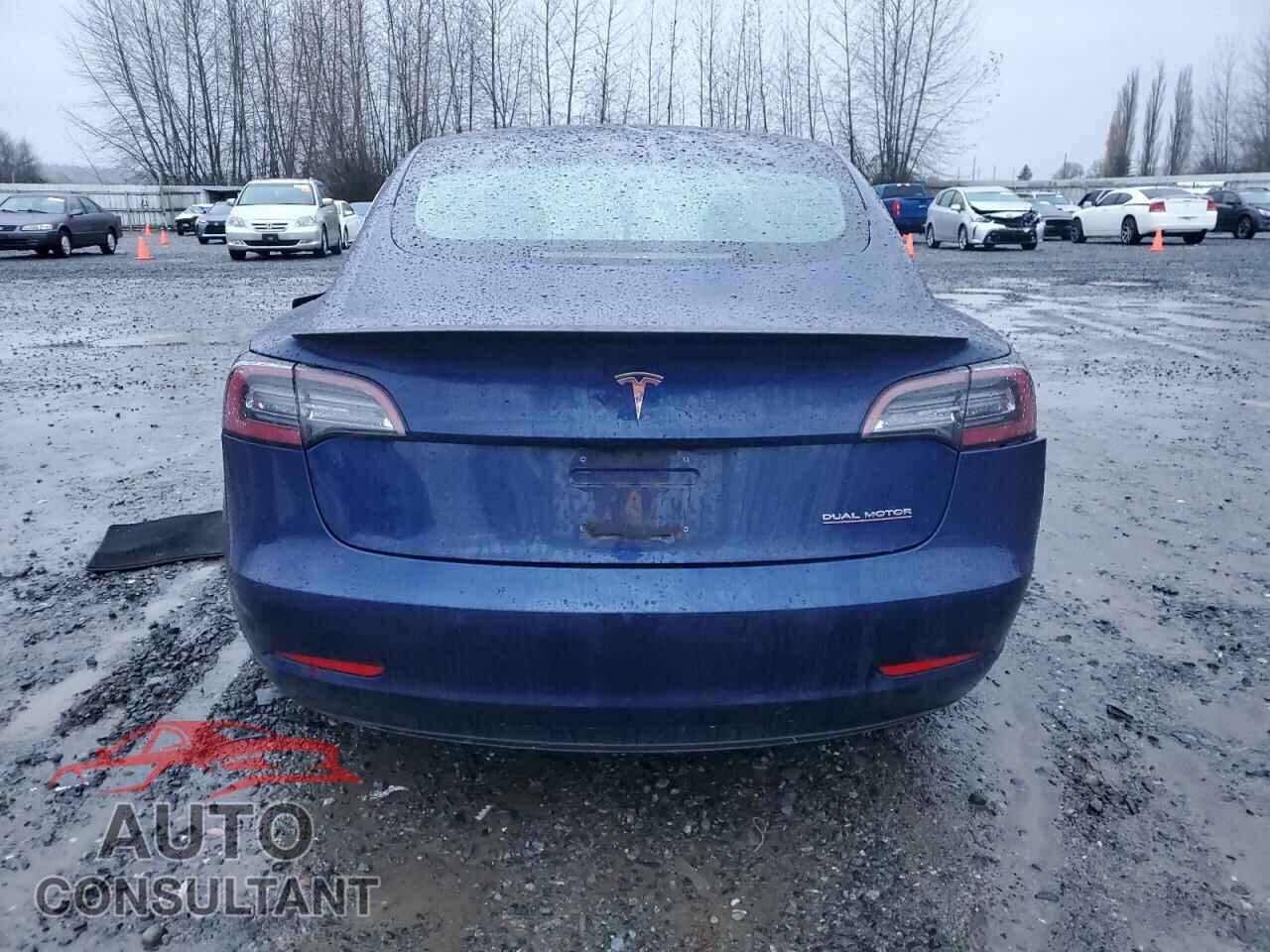 TESLA MODEL 3 2018 - 5YJ3E1EB2JF082590