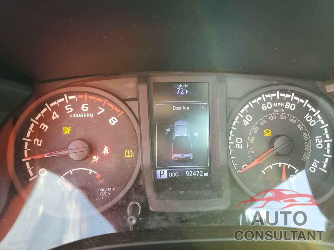 TOYOTA TACOMA 2018 - 5TFAX5GN7JX131773