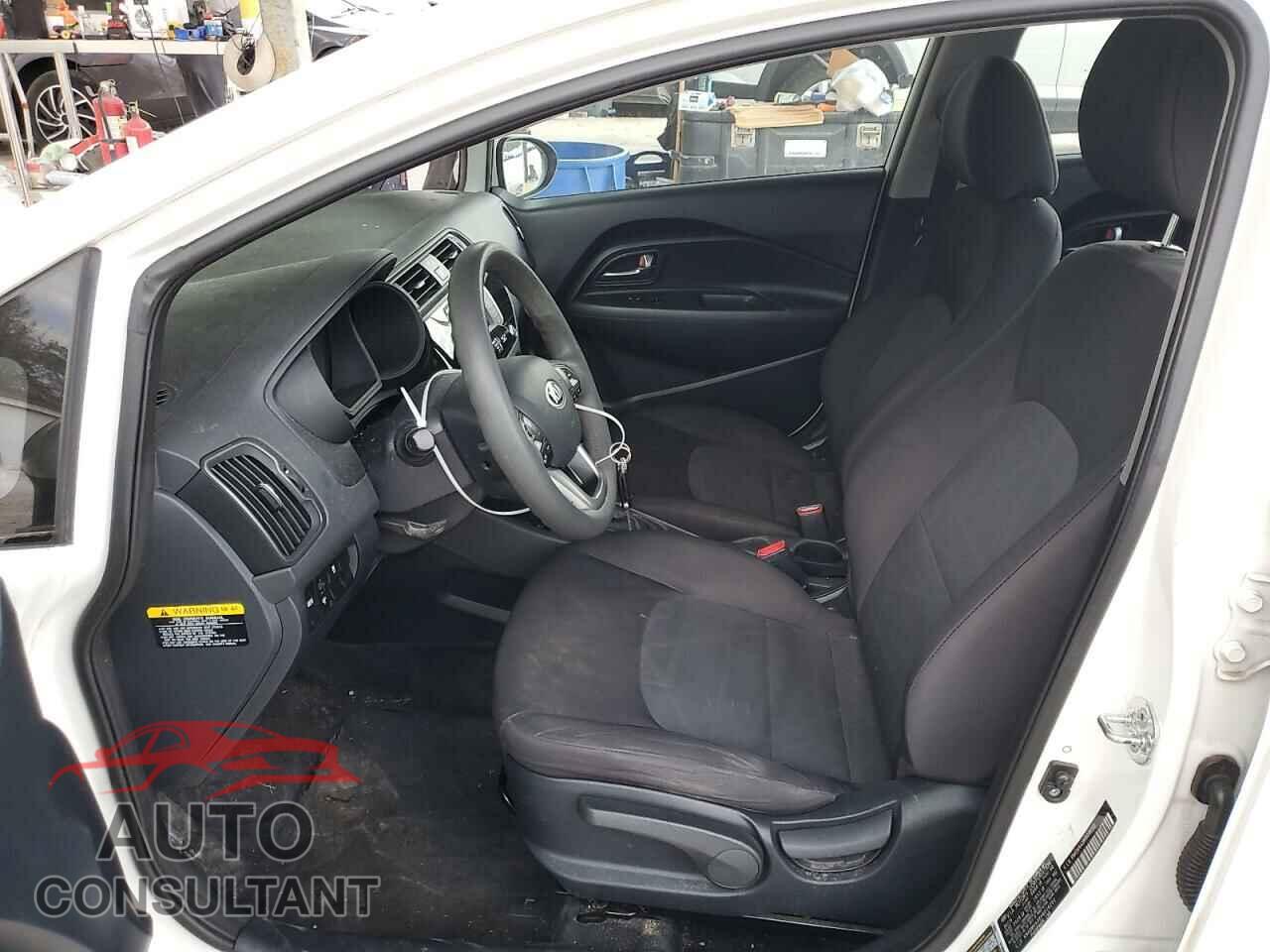 KIA RIO 2017 - KNADM4A38H6016202