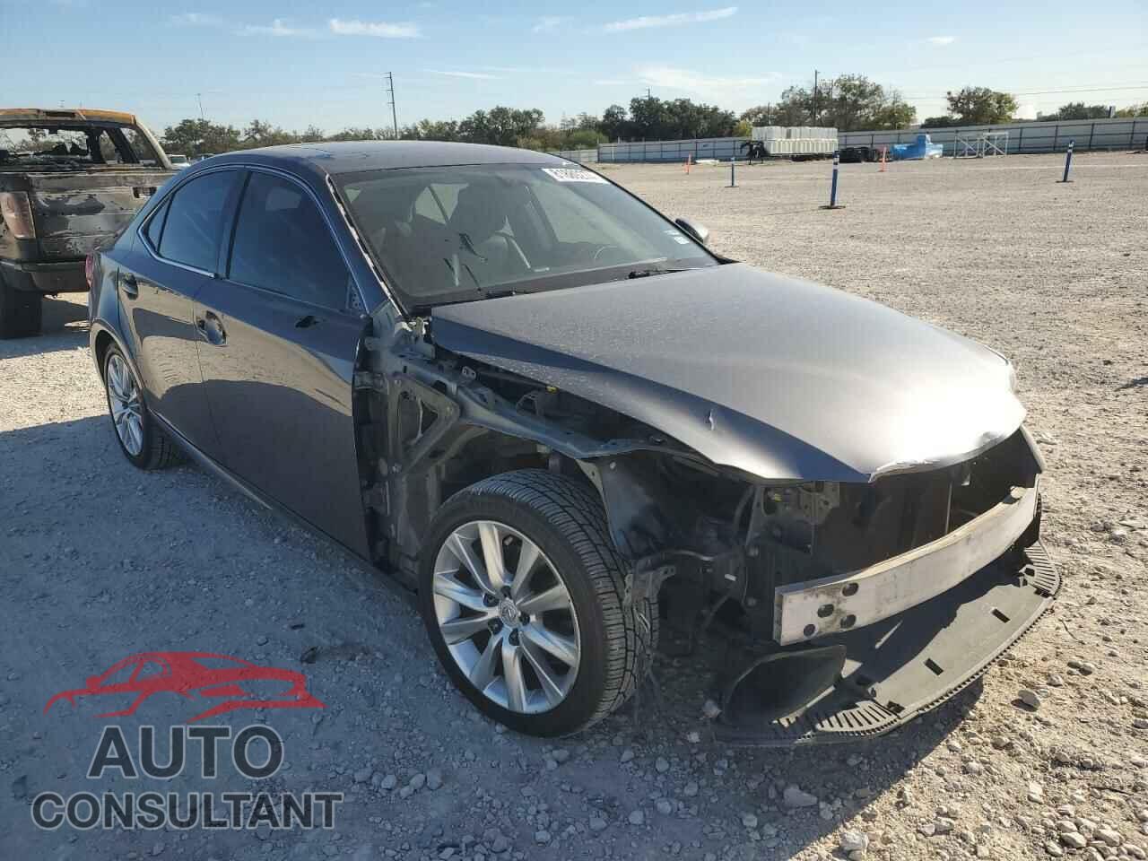 LEXUS IS 2014 - JTHBF1D20E5017754